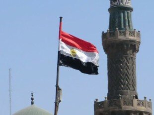 Египетское правительство вместе с премьером ушло в отставку